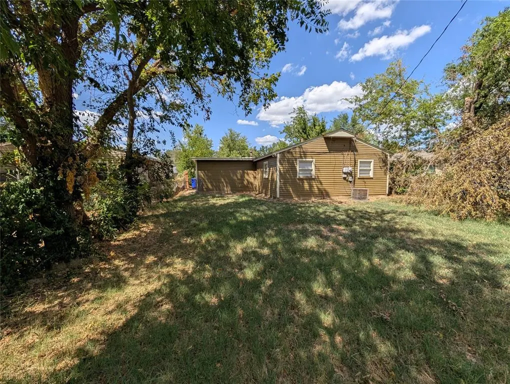 Photo 19 — 1614 Iowa Street, Norman, OK 73069