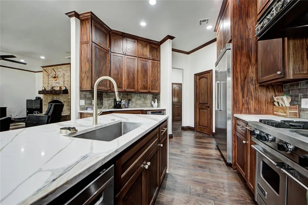 Photo 6 — 9513 S Foxmor Drive, Oklahoma City, OK 73165