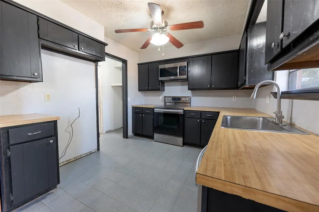 Photo 11 — 304 Jarman Circle, McLoud, OK 74851