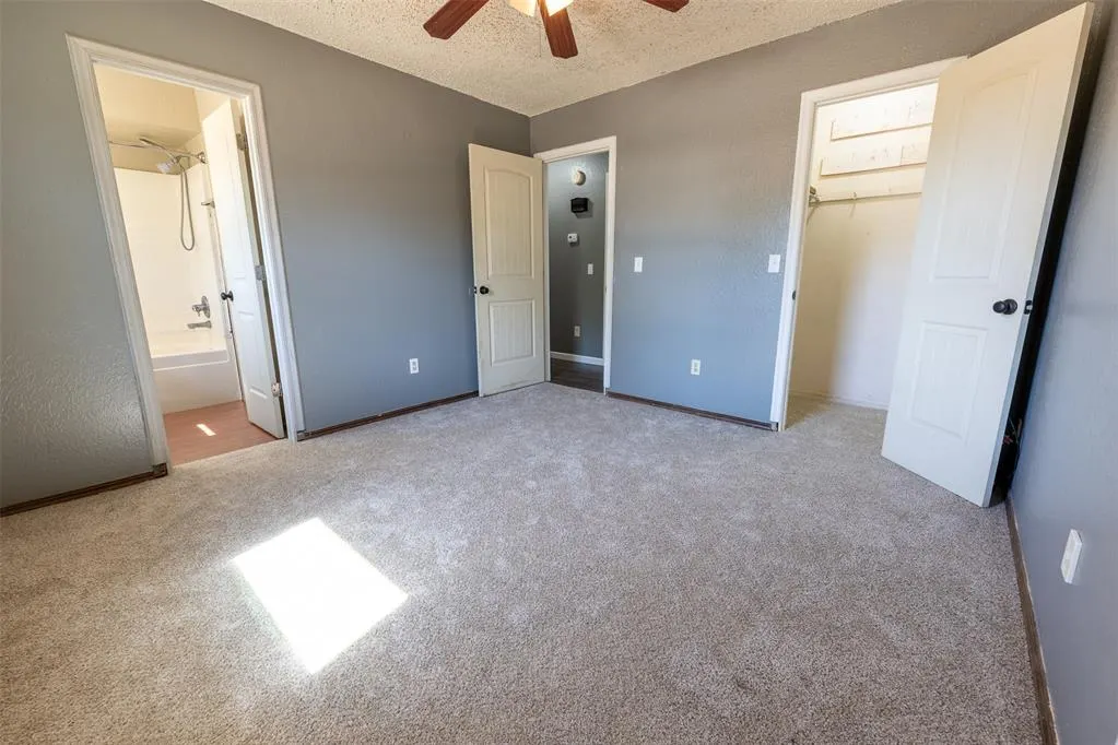 Photo 15 — 304 Jarman Circle, McLoud, OK 74851