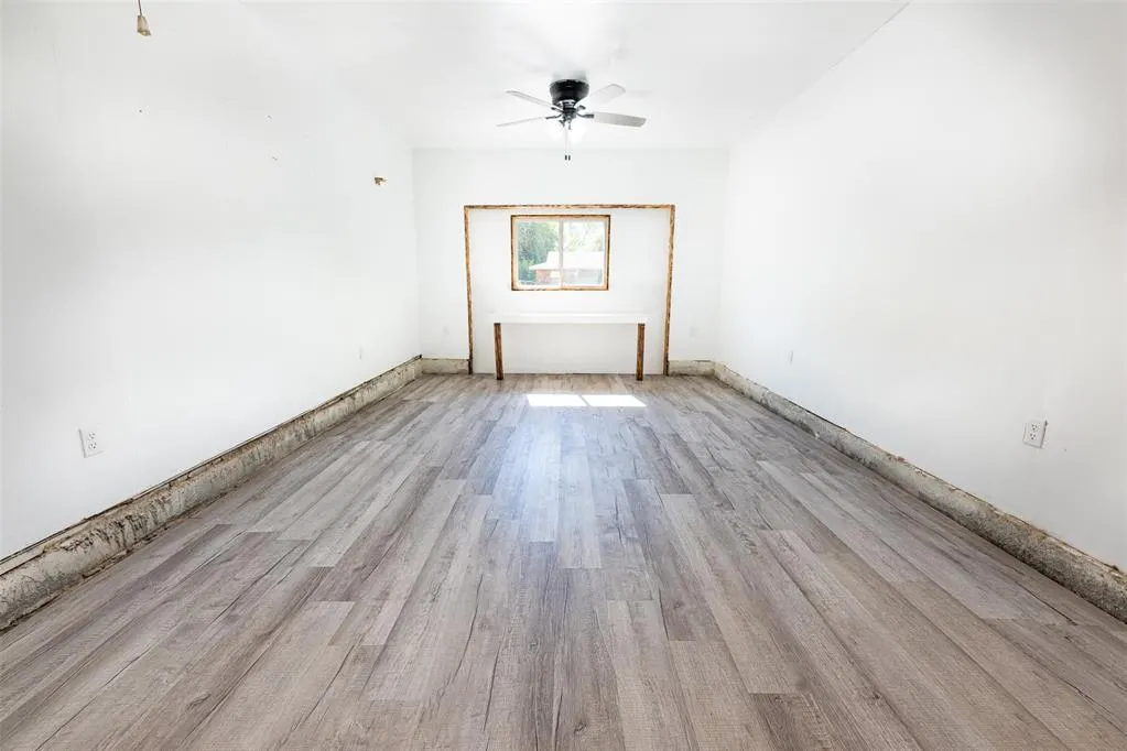 Photo 18 — 304 Jarman Circle, McLoud, OK 74851