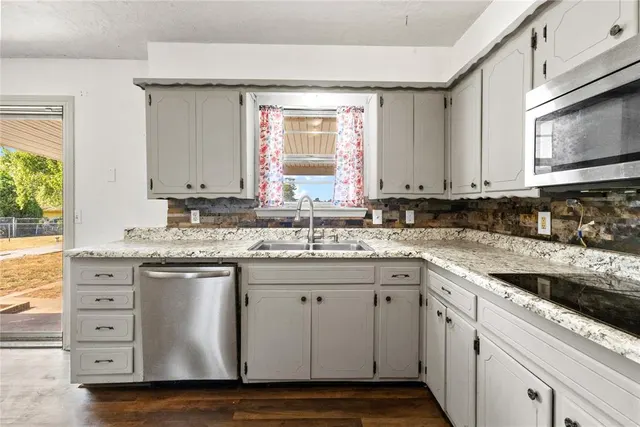 Photo 8 — 120 Ridgeline Drive, Weatherford, OK 73096