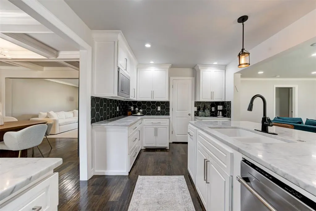 Photo 18 — 11404 Leaning Elm Road, Oklahoma City, OK 73120