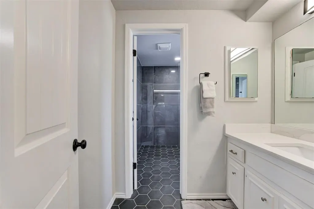 Photo 30 — 11404 Leaning Elm Road, Oklahoma City, OK 73120