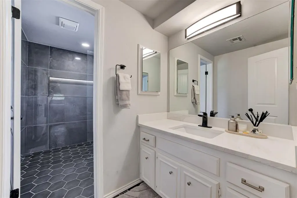 Photo 31 — 11404 Leaning Elm Road, Oklahoma City, OK 73120