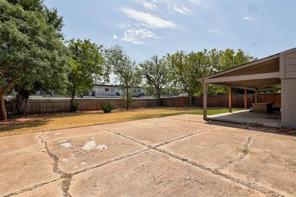 Photo 47 — 11404 Leaning Elm Road, Oklahoma City, OK 73120