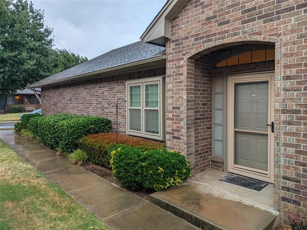 Front exterior — 1912 NW 159th Place, Edmond, OK 73013