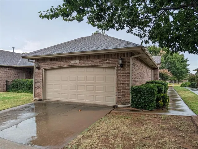 Photo 3 — 1912 NW 159th Place, Edmond, OK 73013