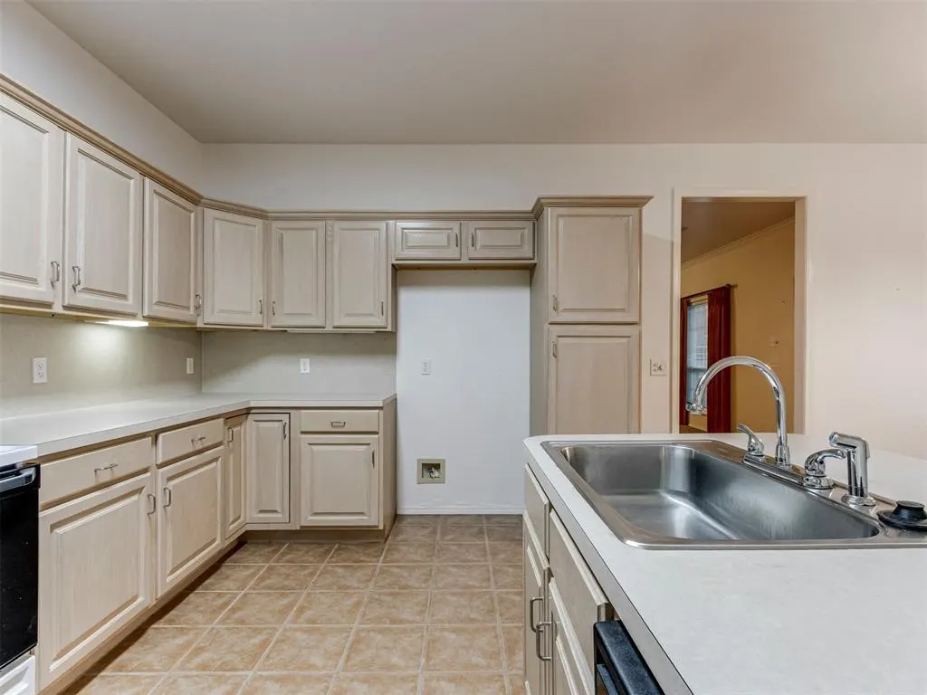 Photo 16 — 1912 NW 159th Place, Edmond, OK 73013