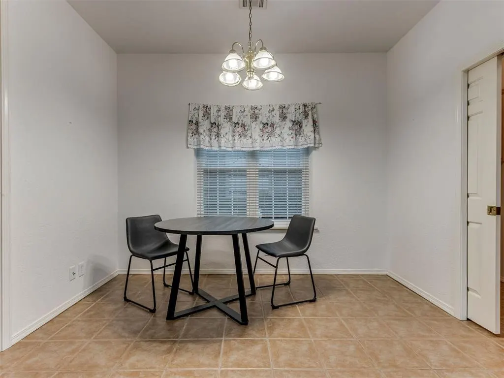 Photo 19 — 1912 NW 159th Place, Edmond, OK 73013