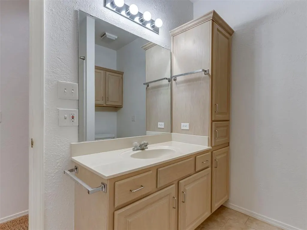 Photo 32 — 1912 NW 159th Place, Edmond, OK 73013