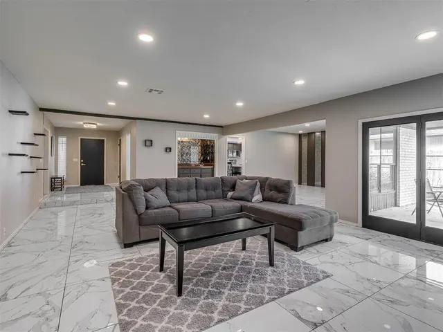 Photo 7 — 7409 NW 103rd Terrace, Oklahoma City, OK 73162