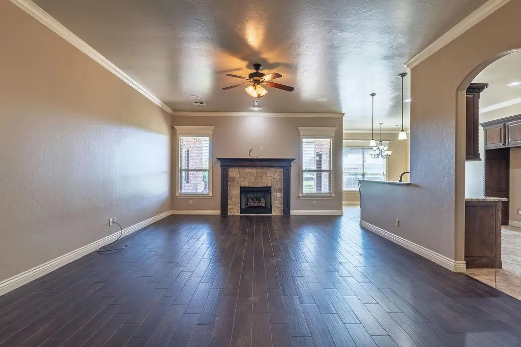 Photo 6 — 19033 Meadows Crossing Drive, Edmond, OK 73012