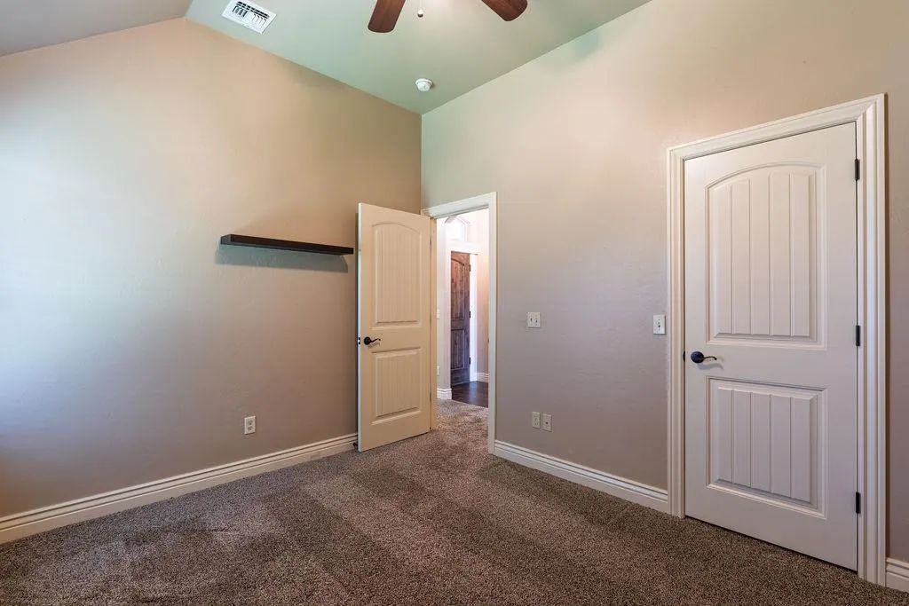 Photo 28 — 19033 Meadows Crossing Drive, Edmond, OK 73012