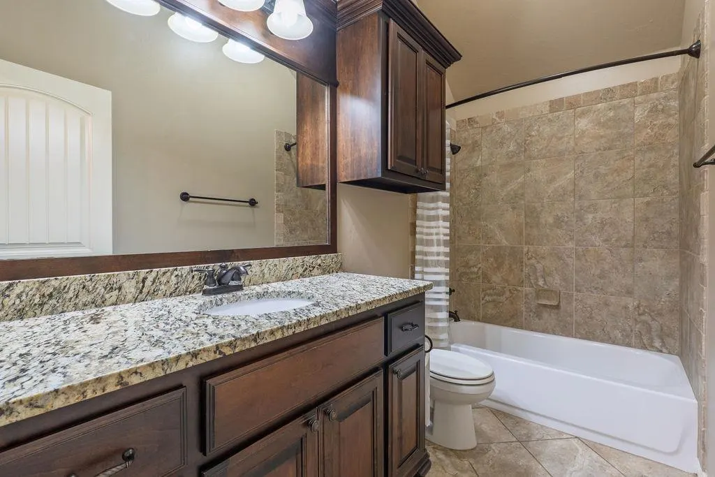 Photo 29 — 19033 Meadows Crossing Drive, Edmond, OK 73012