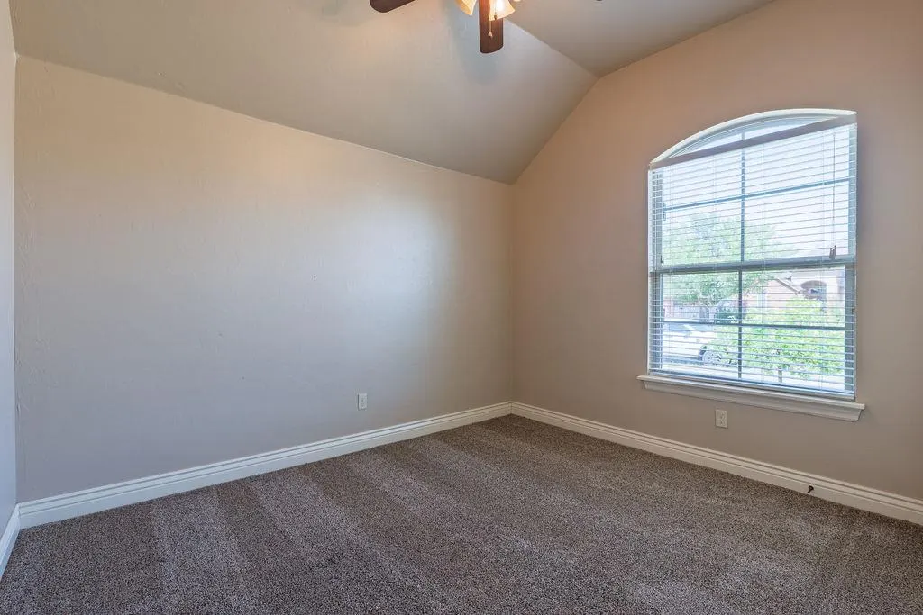 Photo 30 — 19033 Meadows Crossing Drive, Edmond, OK 73012