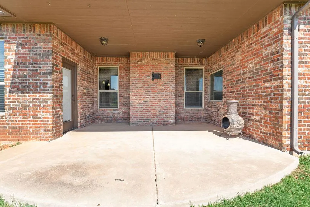 Photo 32 — 19033 Meadows Crossing Drive, Edmond, OK 73012