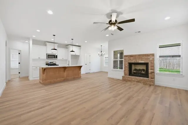 Photo 7 — 2009 W Flintlock Way, Mustang, OK 73064