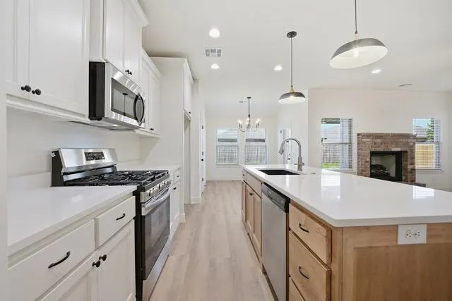 Photo 9 — 2009 W Flintlock Way, Mustang, OK 73064