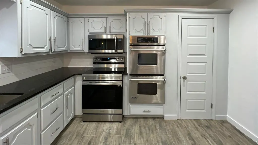 Photo 14 — 12510 Maple Ridge Road, Oklahoma City, OK 73120