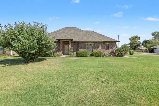 Photo 2 — 4201 NW 54th Street, Oklahoma City, OK 73112