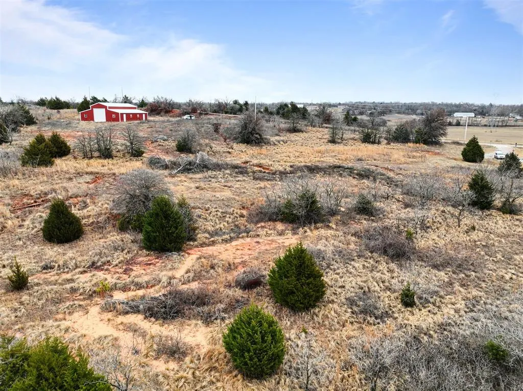 Photo 5 — 5701 S Henney Road, Choctaw, OK 73020