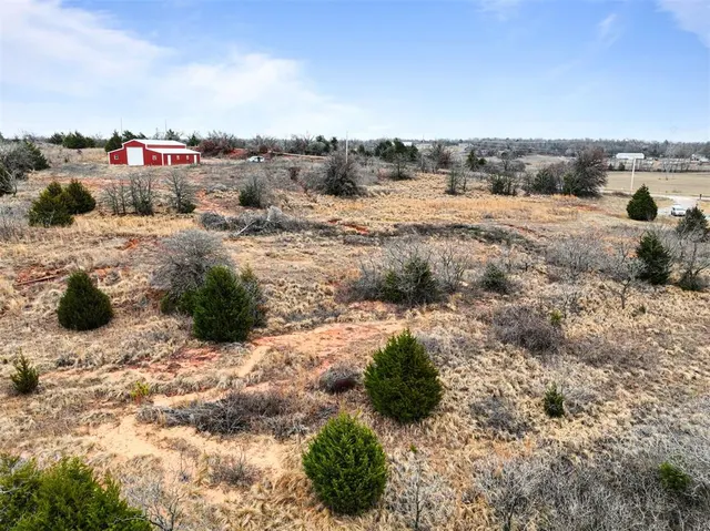 Photo 5 — 5701 S Henney Road, Choctaw, OK 73020