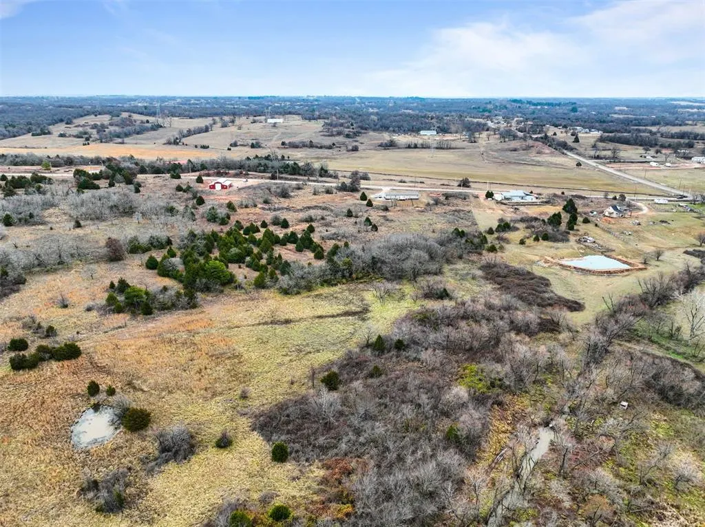 Photo 11 — 5701 S Henney Road, Choctaw, OK 73020