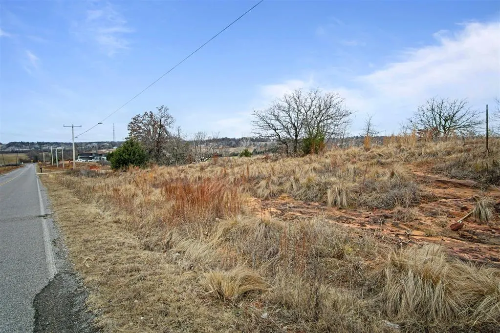 Photo 16 — 5701 S Henney Road, Choctaw, OK 73020