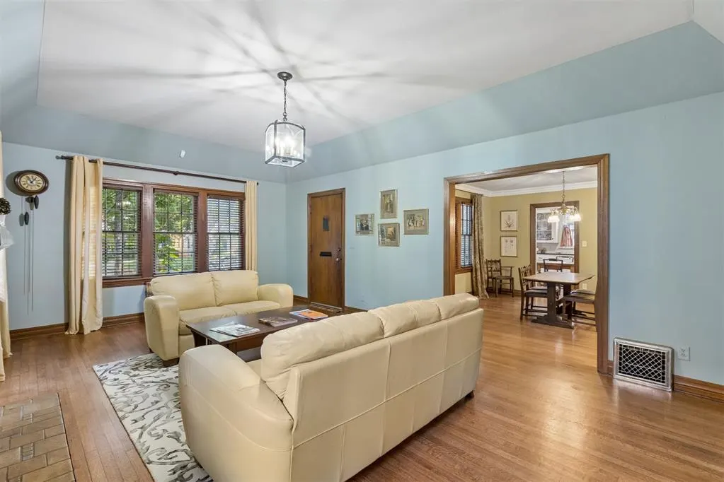 Photo 4 — 1000 NW 41 Street, Oklahoma City, OK 73118