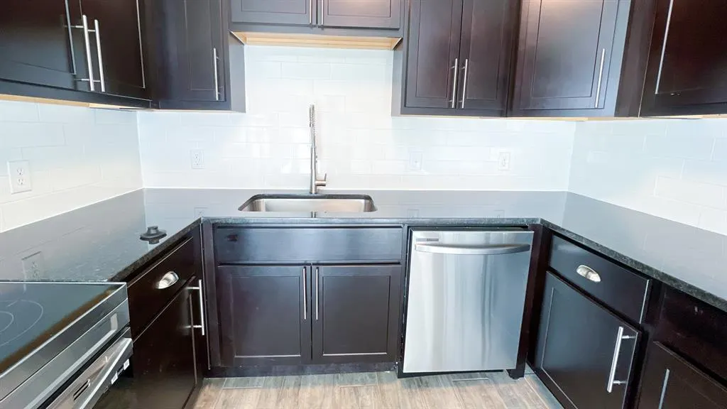 Photo 10 — 3012 N Venice Boulevard, Oklahoma City, OK 73107