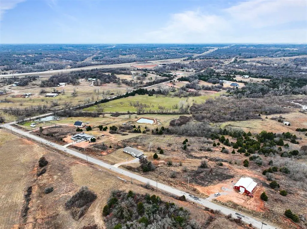 Photo 3 — 5601 S Henney Road, Choctaw, OK 73020
