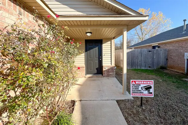 Photo 2 — 7802 Bennie Terrace, Oklahoma City, OK 73135