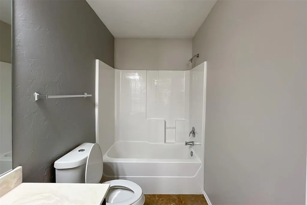 Photo 13 — 7719 Bennie Terrace, Oklahoma City, OK 73135