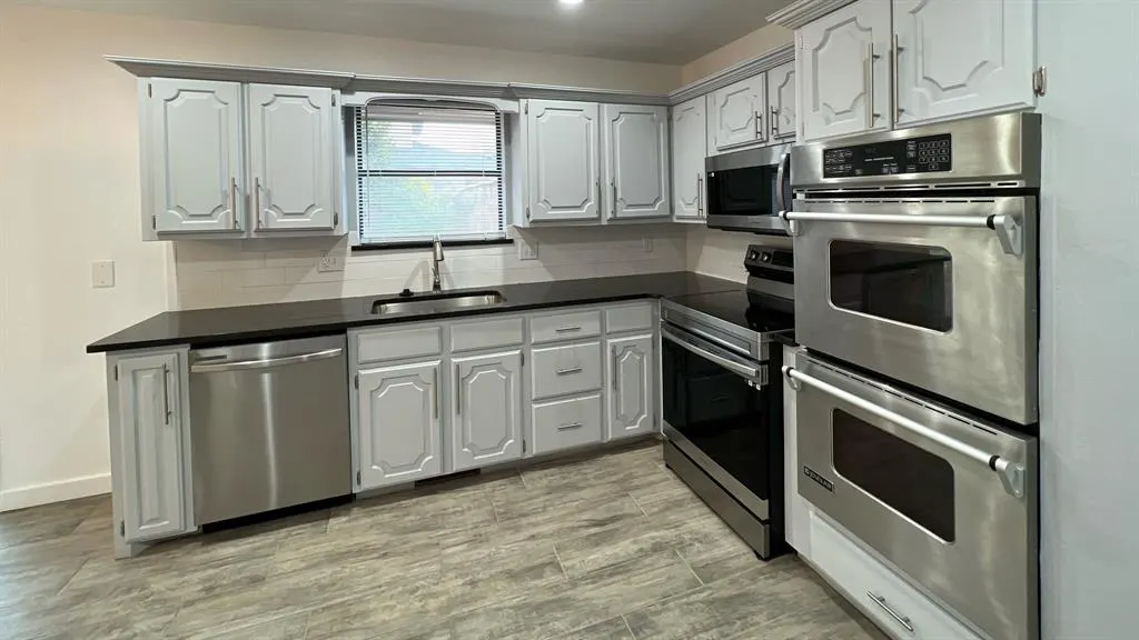 Photo 15 — 12510 Maple Ridge Road, Oklahoma City, OK 73120
