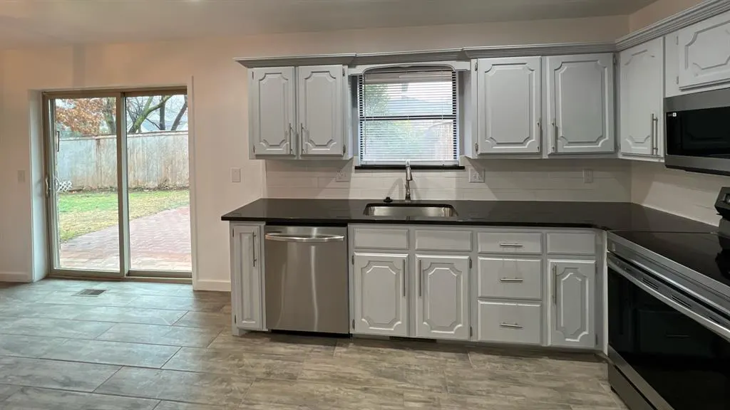 Photo 16 — 12510 Maple Ridge Road, Oklahoma City, OK 73120