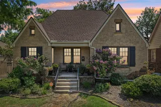 Sold home at 2304 NW 27th Street