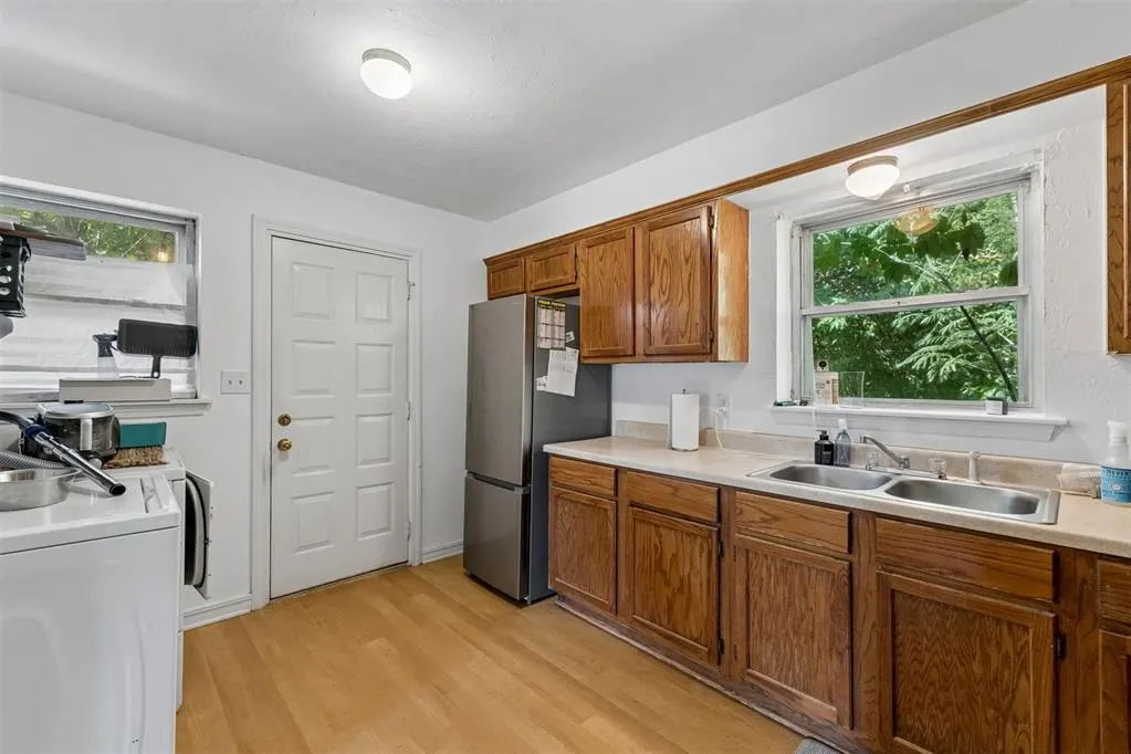 Photo 9 — 4012 NW 30th Terrace, Oklahoma City, OK 73112