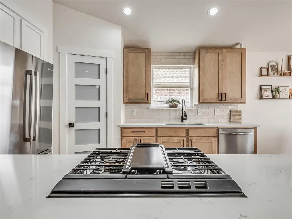 Photo 5 — 4208 Notting Hill Drive, Moore, OK 73160
