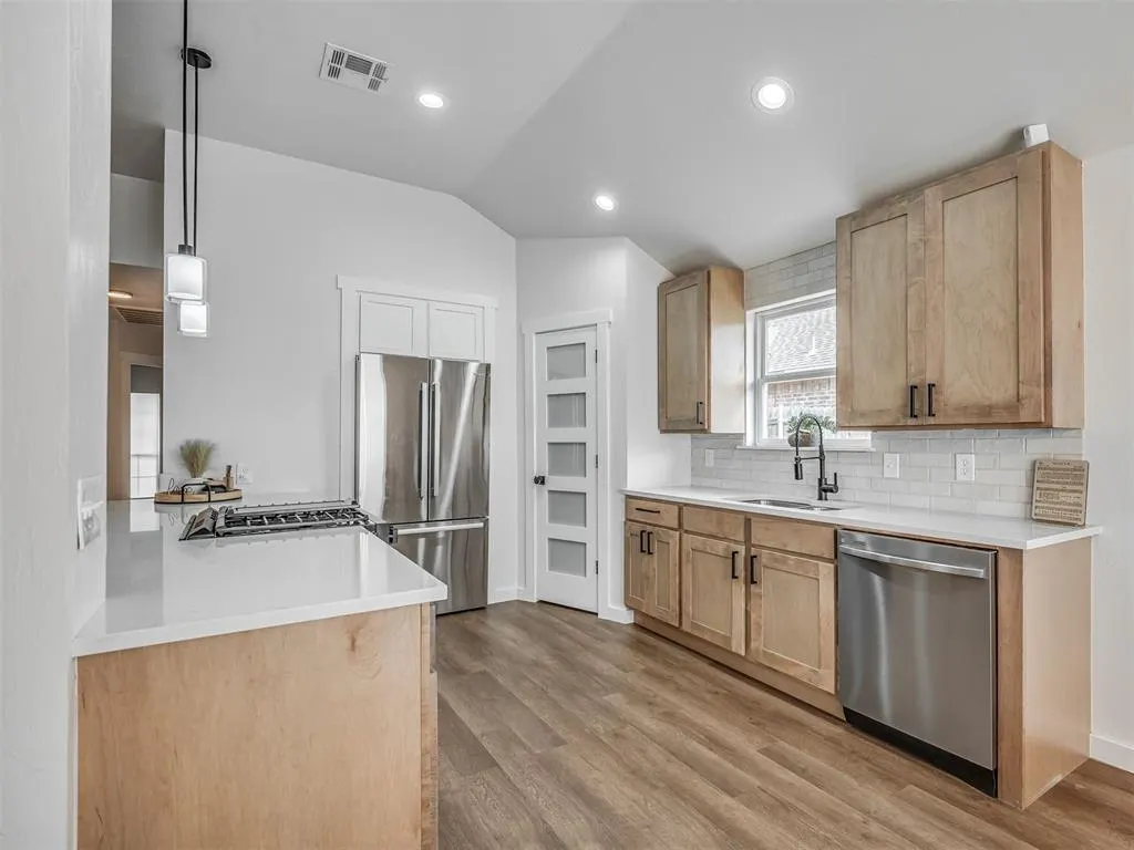 Photo 6 — 4208 Notting Hill Drive, Moore, OK 73160