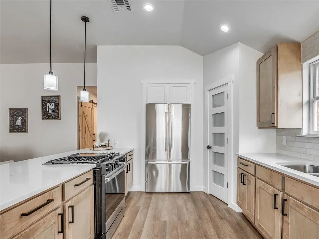 Photo 8 — 4208 Notting Hill Drive, Moore, OK 73160