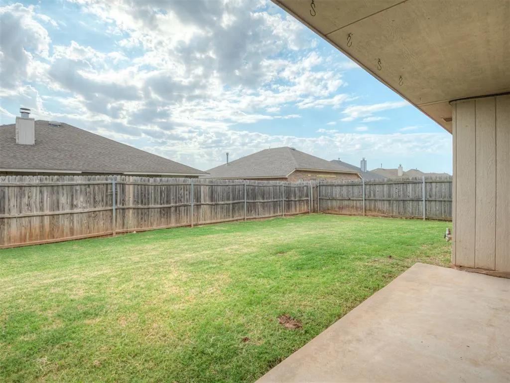 Photo 24 — 4208 Notting Hill Drive, Moore, OK 73160