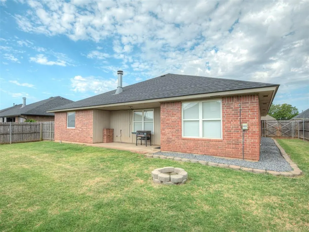 Photo 25 — 4208 Notting Hill Drive, Moore, OK 73160
