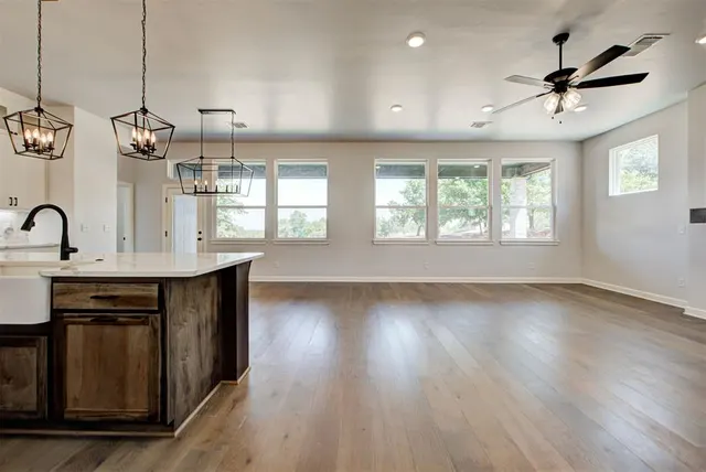 Photo 5 — 17123 240th Street, Washington, OK 73093
