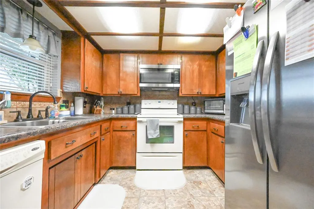 Photo 9 — 2303 Farris Place, Chickasha, OK 73018