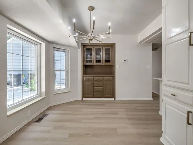 Photo 8 — 7933 NW 14th Street, Oklahoma City, OK 73127