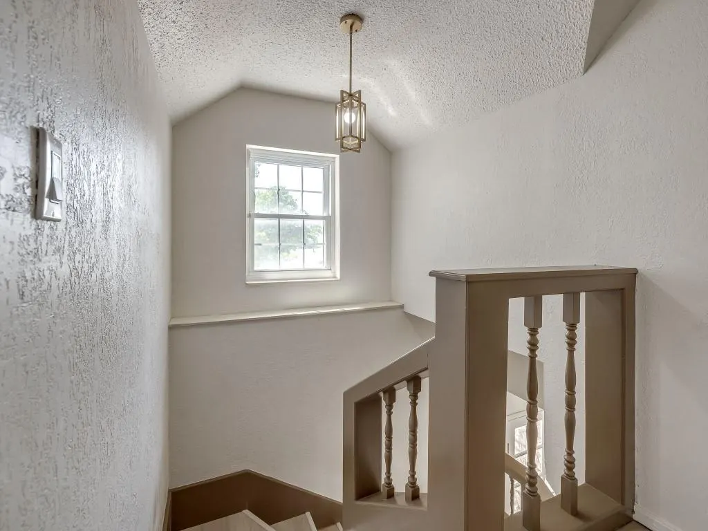 Photo 18 — 7933 NW 14th Street, Oklahoma City, OK 73127