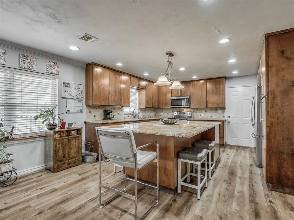 Photo 3 — 1812 Wehr Drive, Guthrie, OK 73044