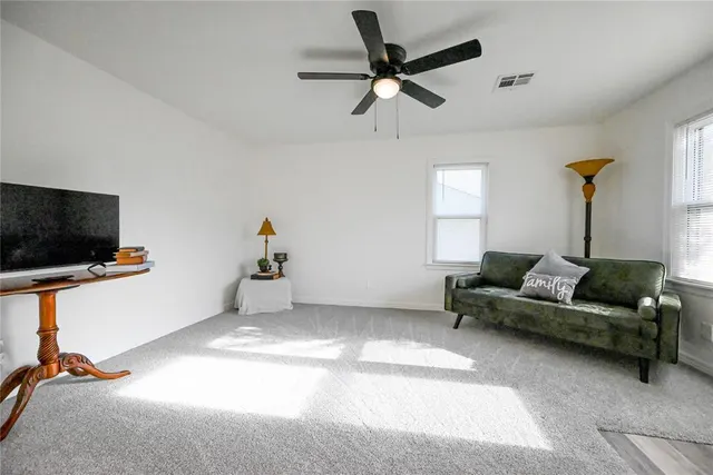Photo 3 — 214 N 17th Street, Chickasha, OK 73018