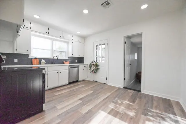 Photo 5 — 214 N 17th Street, Chickasha, OK 73018